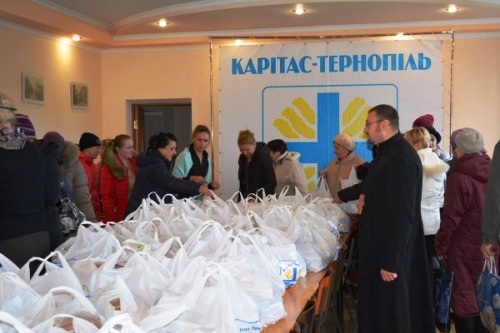 У Тернополі Карітас провів акцію для переселенців зі Сходу 